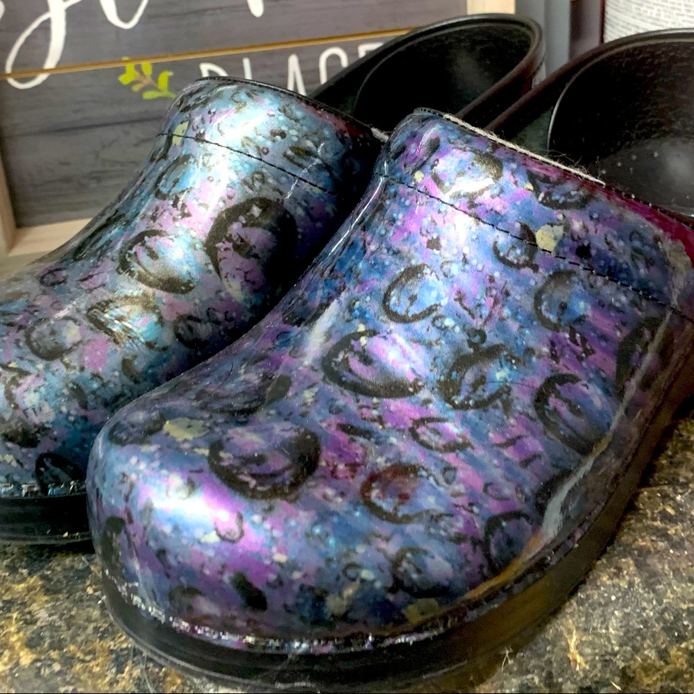 Multicolor Danskos